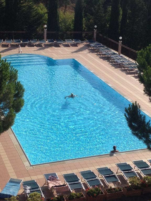 Hotel Ambasciatori Calitri Екстериор снимка