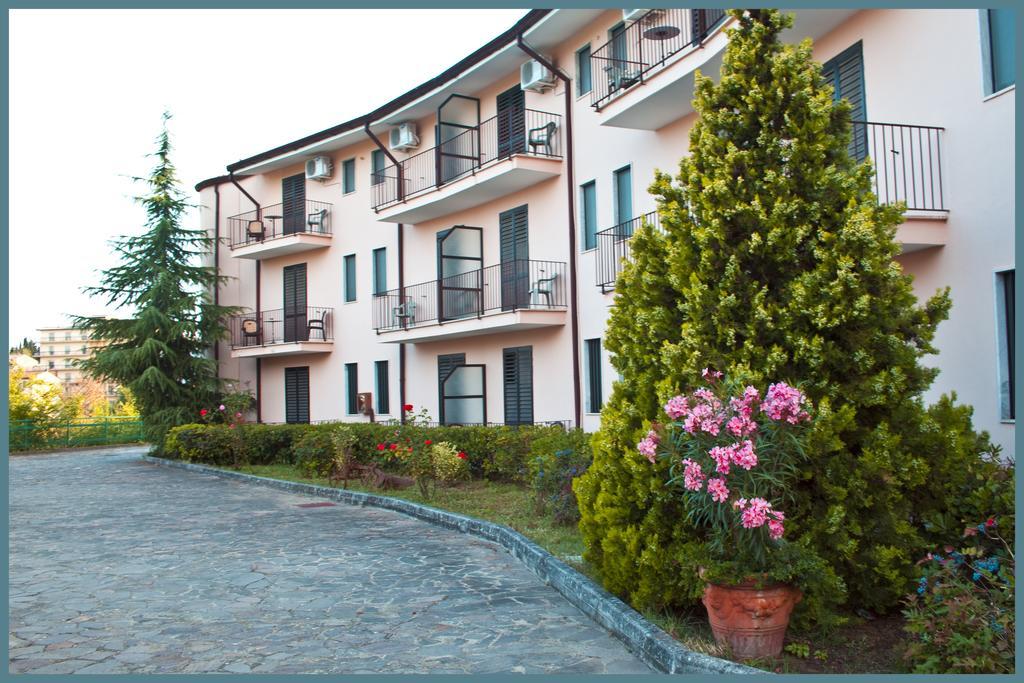 Hotel Ambasciatori Calitri Екстериор снимка
